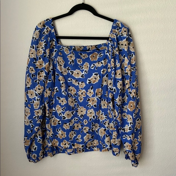 Ann Taylor Blue and White Puff Sleeve Blouse - Picture 3 of 5